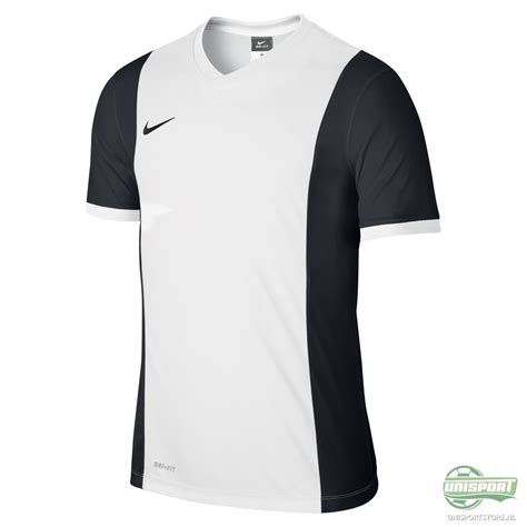 voetbalshirt ontwerpen nike